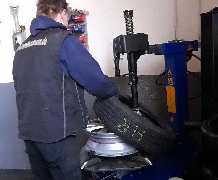Wir montieren auch Ihre Reifen